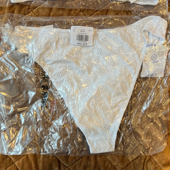 Pacsun Eco White Layla Eyelet High Waisted Bikini Bottom - Picture 4 of 8